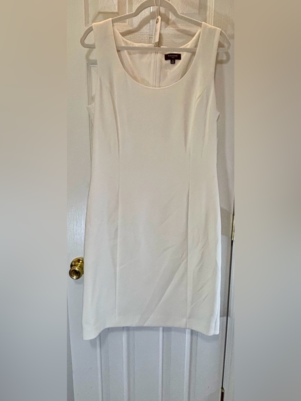 Tahari ASL White/Ivory Sleeveless Crepe Sheath Dress
